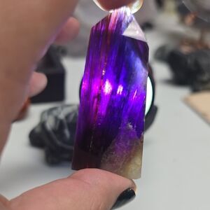 2.4" Half Polished Mica Tower